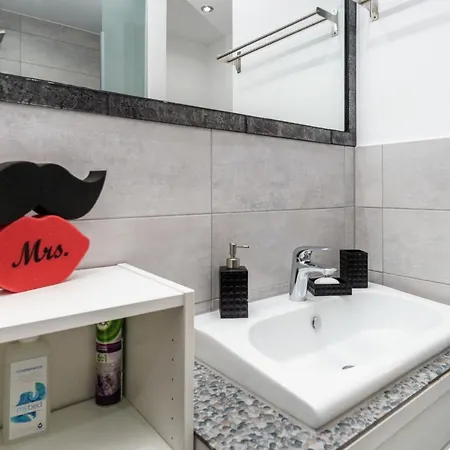 C.8 Indigo&leon #suite_in_city_center Appartamento *